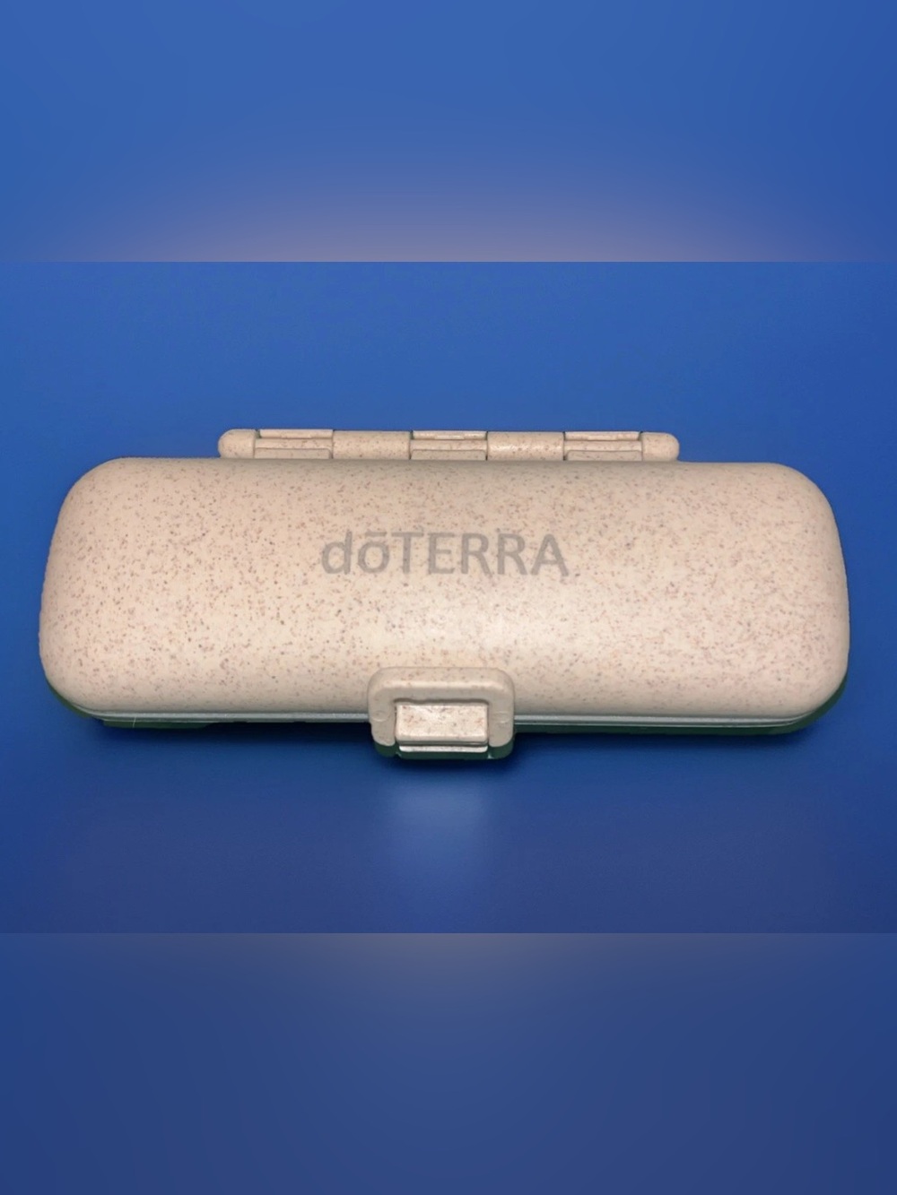 doTERRA Speckled Cream Travel Pill Case for Essentials